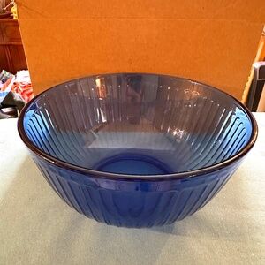 Vintage Blue Pyrex Mixing Bowl 8.5"